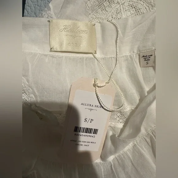 SOLD Doen Allura Skirt in Salt - Picture 6 of 10